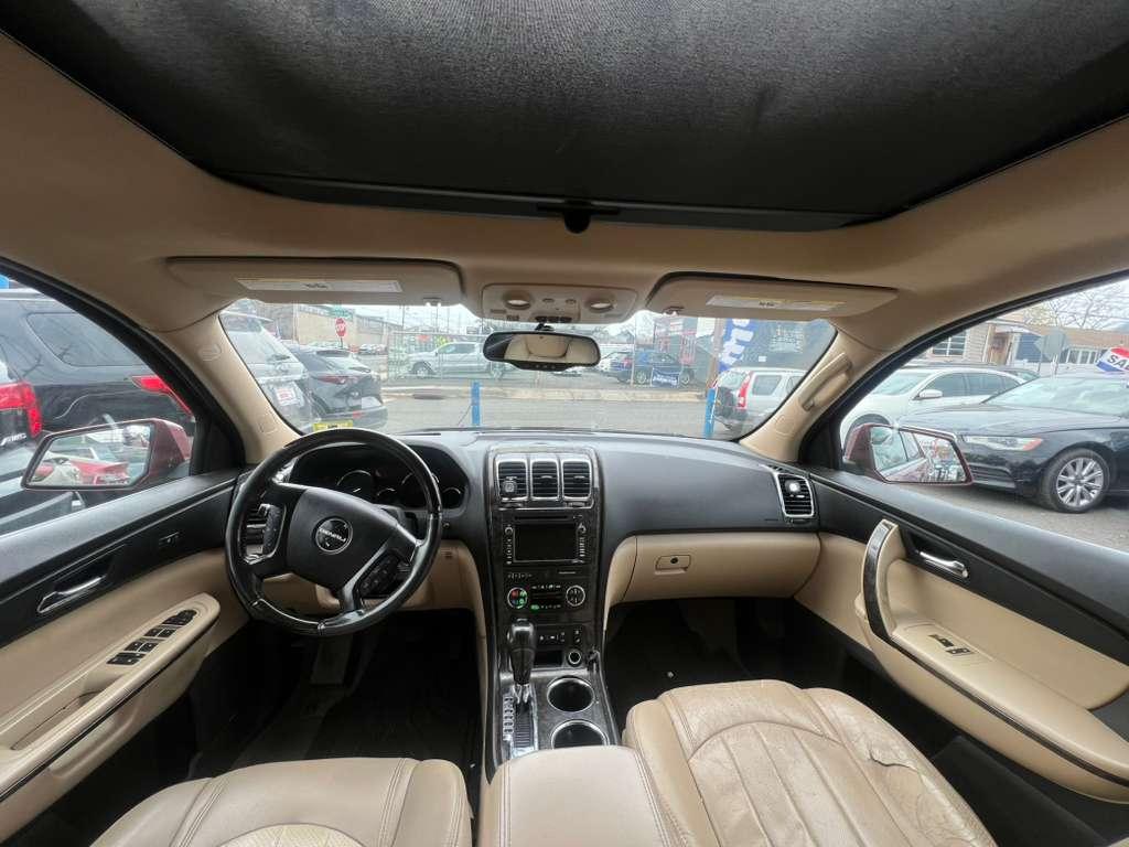 GMC Acadia Denali AWD 2011