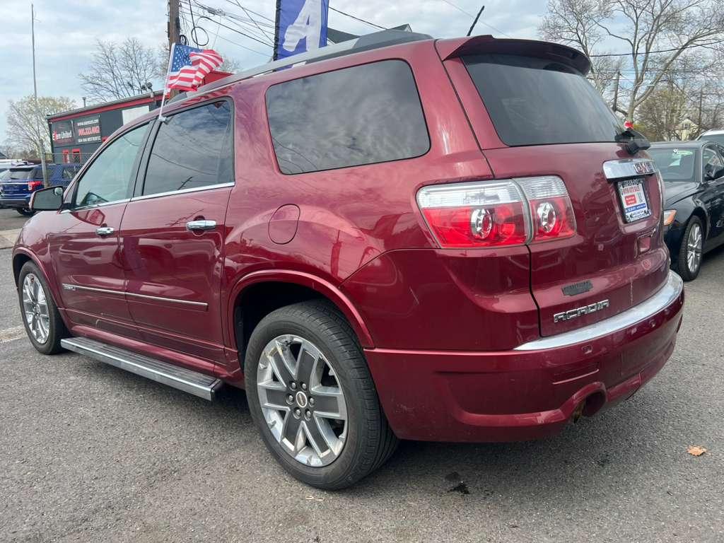 GMC Acadia Denali AWD 2011