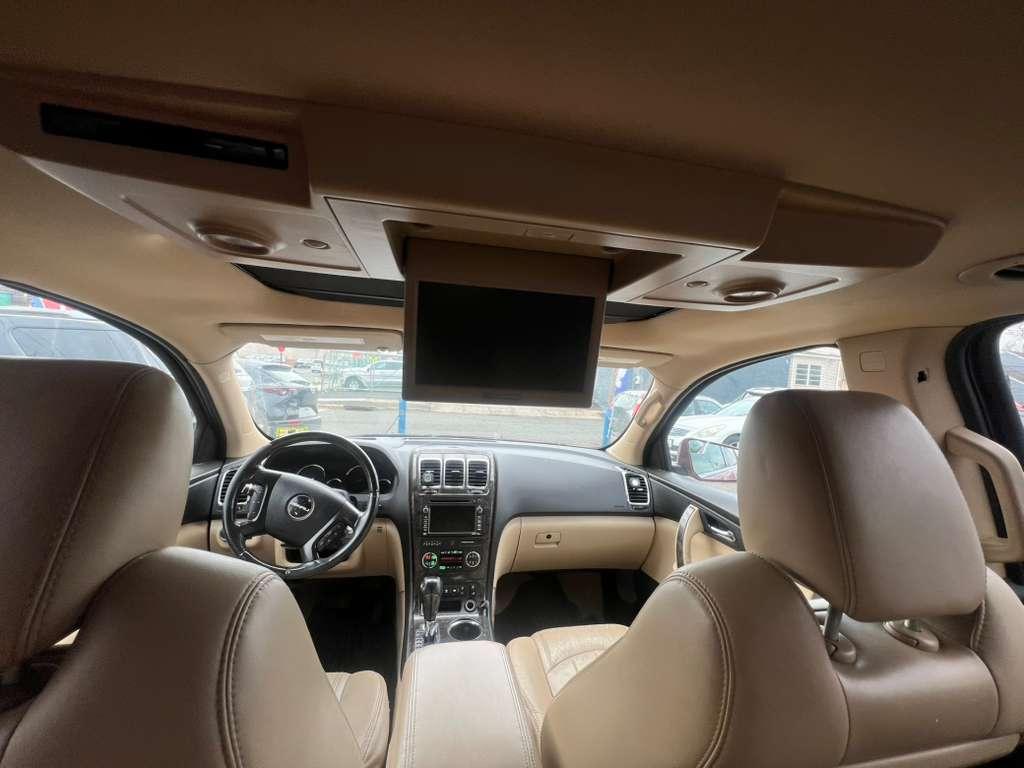 GMC Acadia Denali AWD 2011