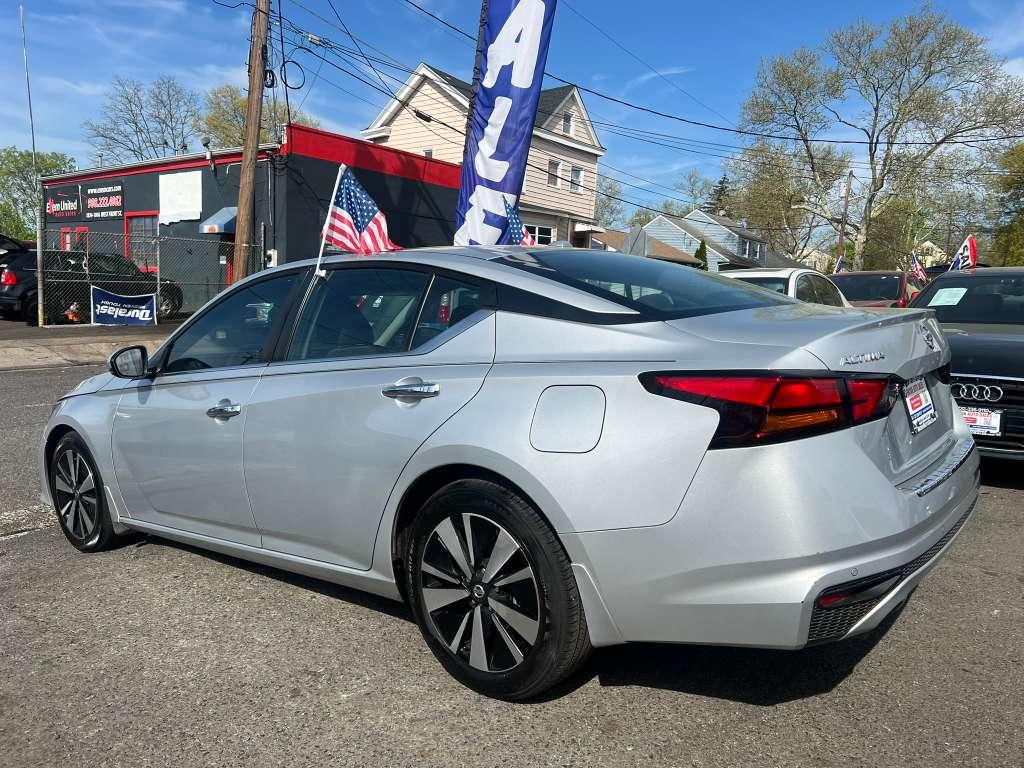 Nissan Altima 2.5 SV 2021