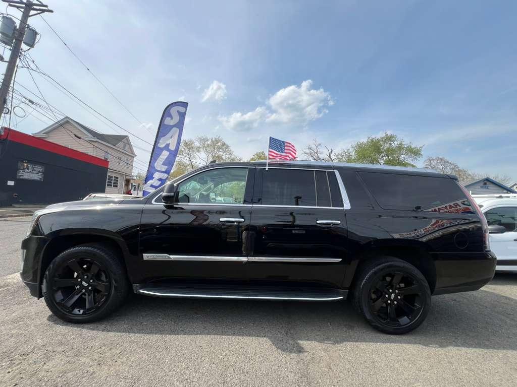 Cadillac Escalade ESV Luxury 4WD 2016