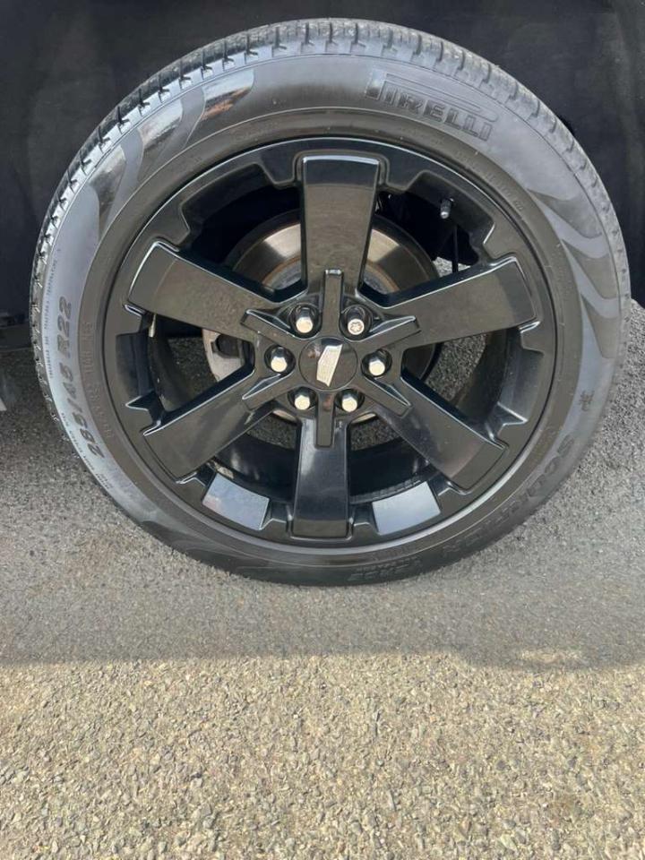 Cadillac Escalade ESV Luxury 4WD 2016