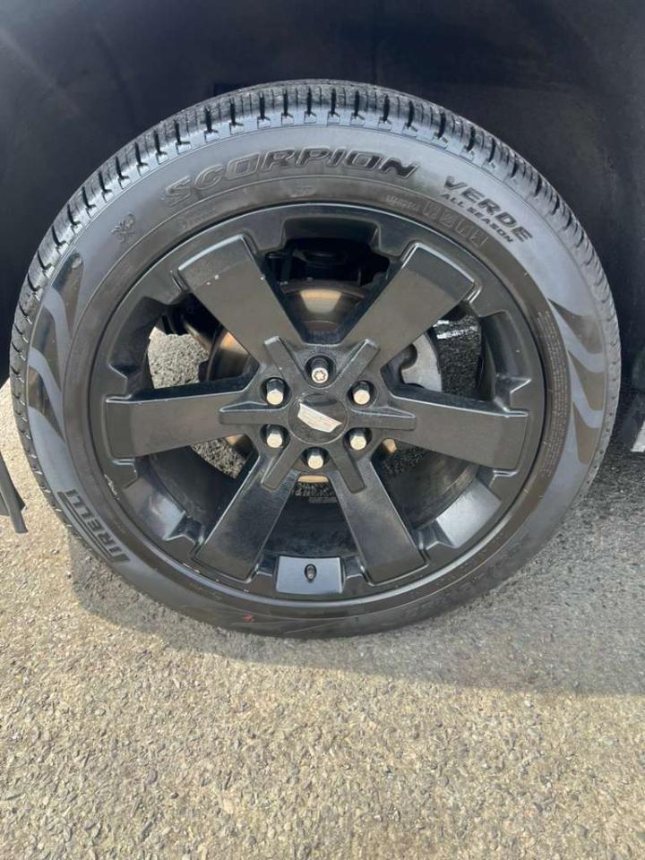 Cadillac Escalade ESV Luxury 4WD 2016