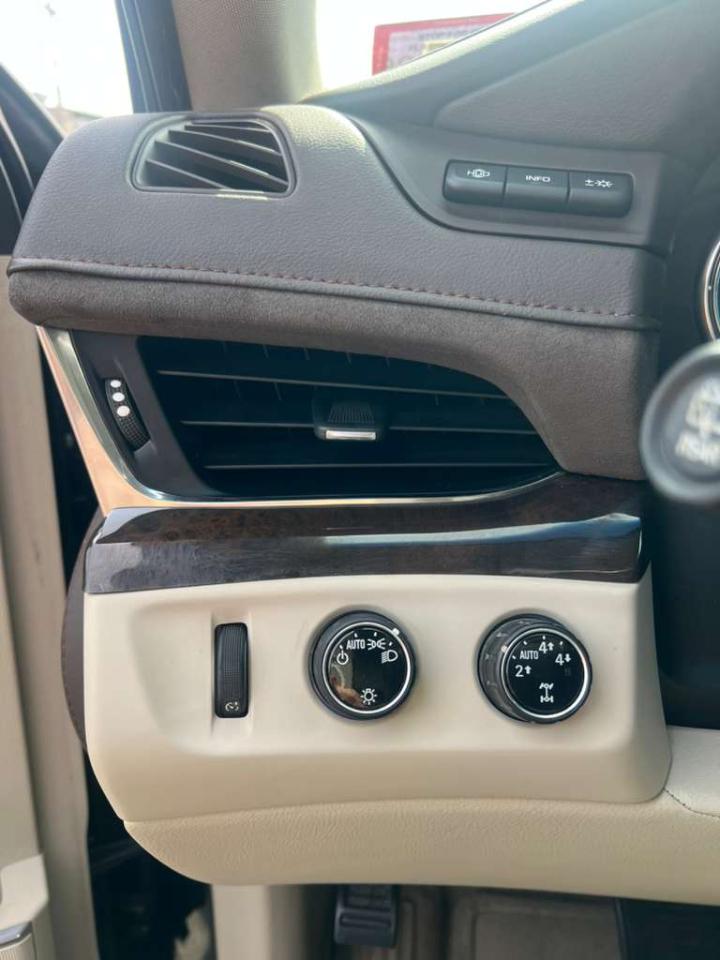 Cadillac Escalade ESV Luxury 4WD 2016