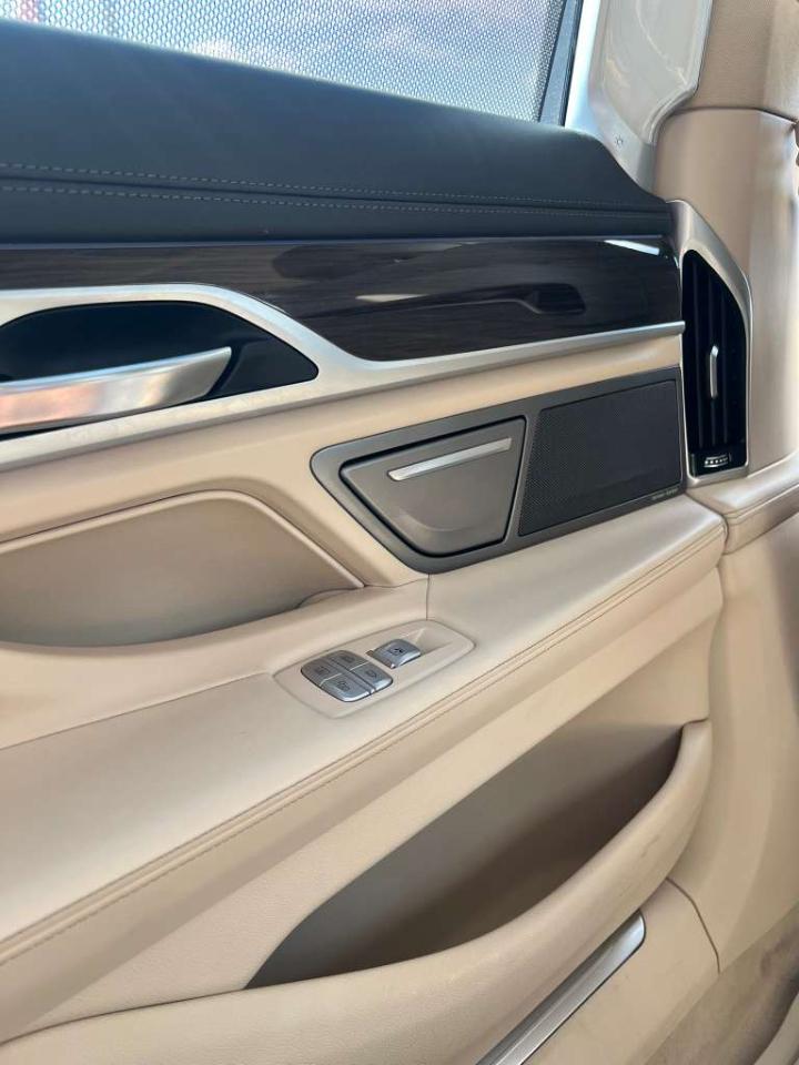 BMW 7-Series 750i xDrive 2016