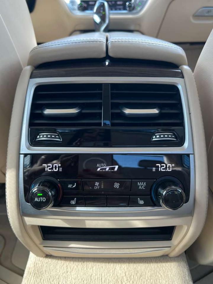 BMW 7-Series 750i xDrive 2016