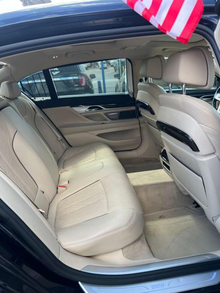BMW 7-Series 750i xDrive 2016