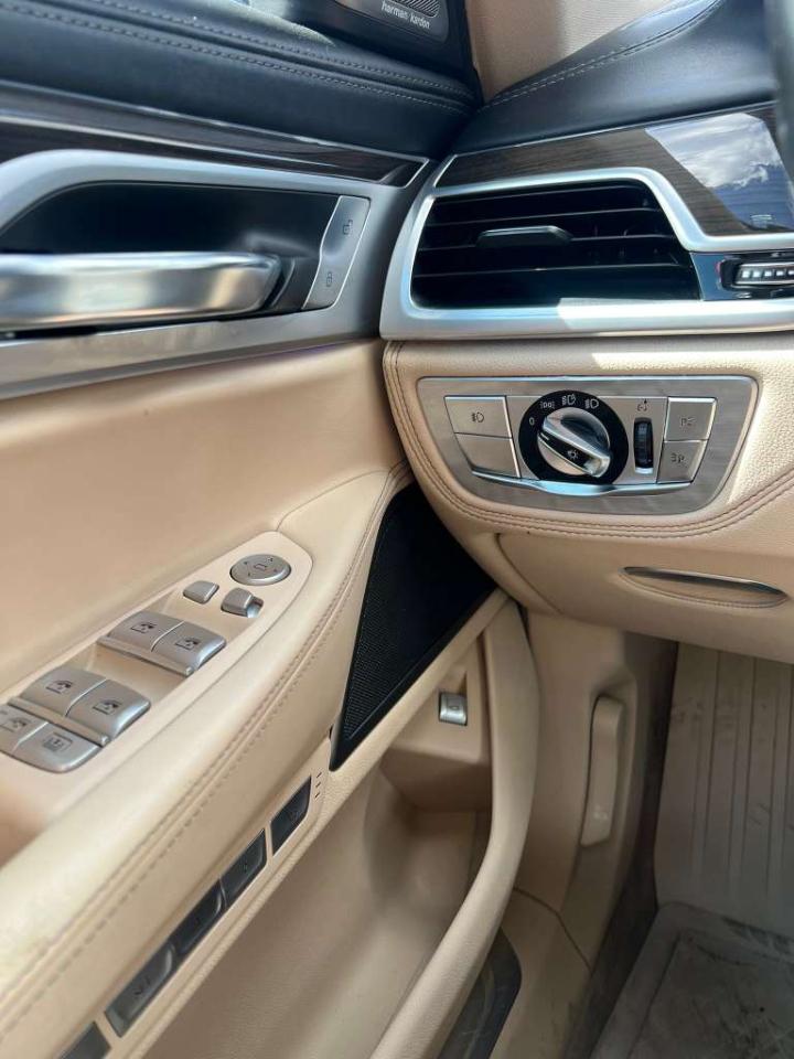 BMW 7-Series 750i xDrive 2016