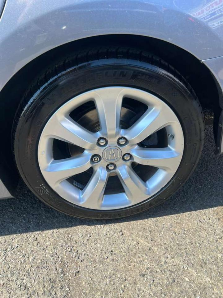 Acura RLX 6-Spd AT 2014