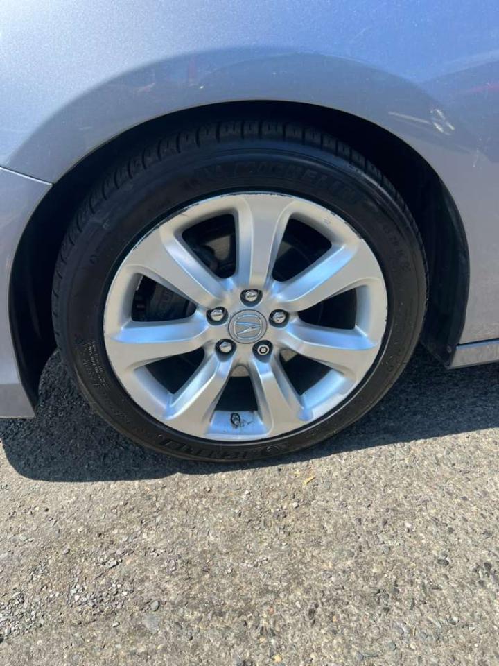 Acura RLX 6-Spd AT 2014