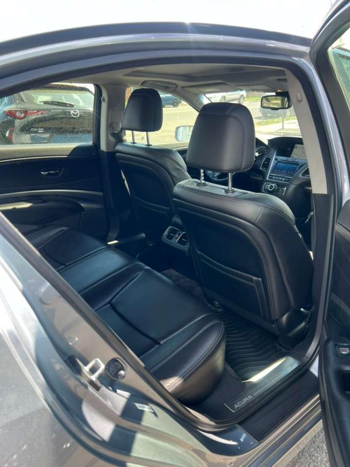 Acura RLX 6-Spd AT 2014