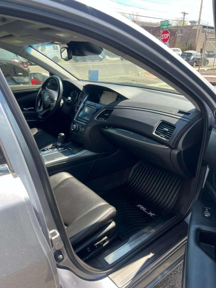 Acura RLX 6-Spd AT 2014