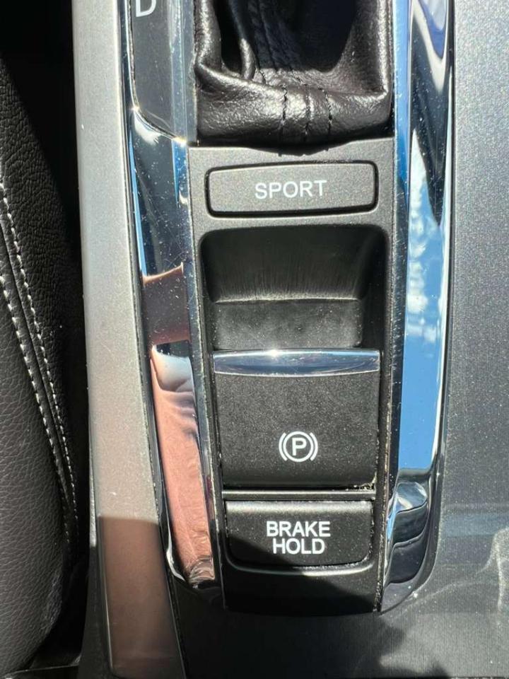 Acura RLX 6-Spd AT 2014