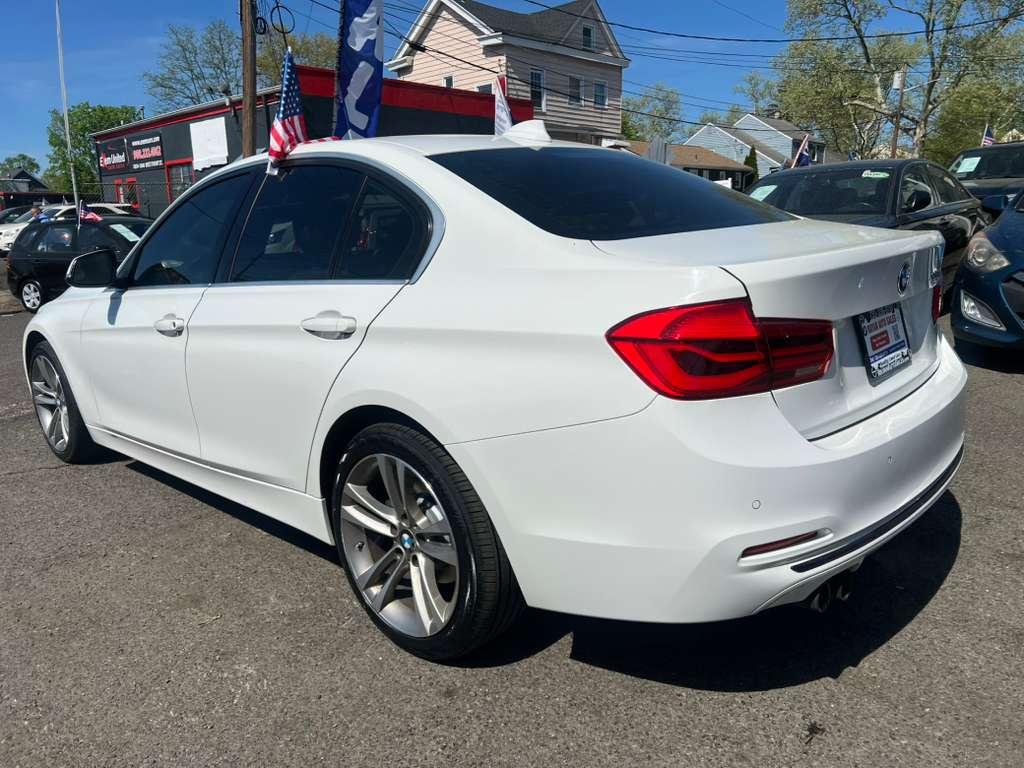 BMW 3-Series 330i SULEV Sedan 2017