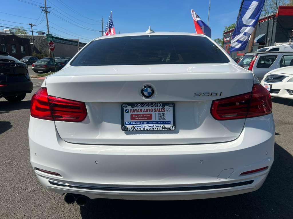 BMW 3-Series 330i SULEV Sedan 2017