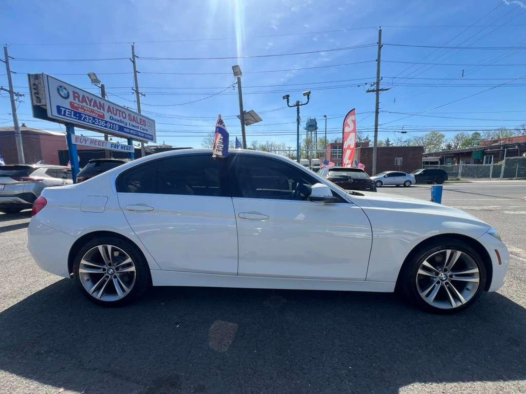 BMW 3-Series 330i SULEV Sedan 2017