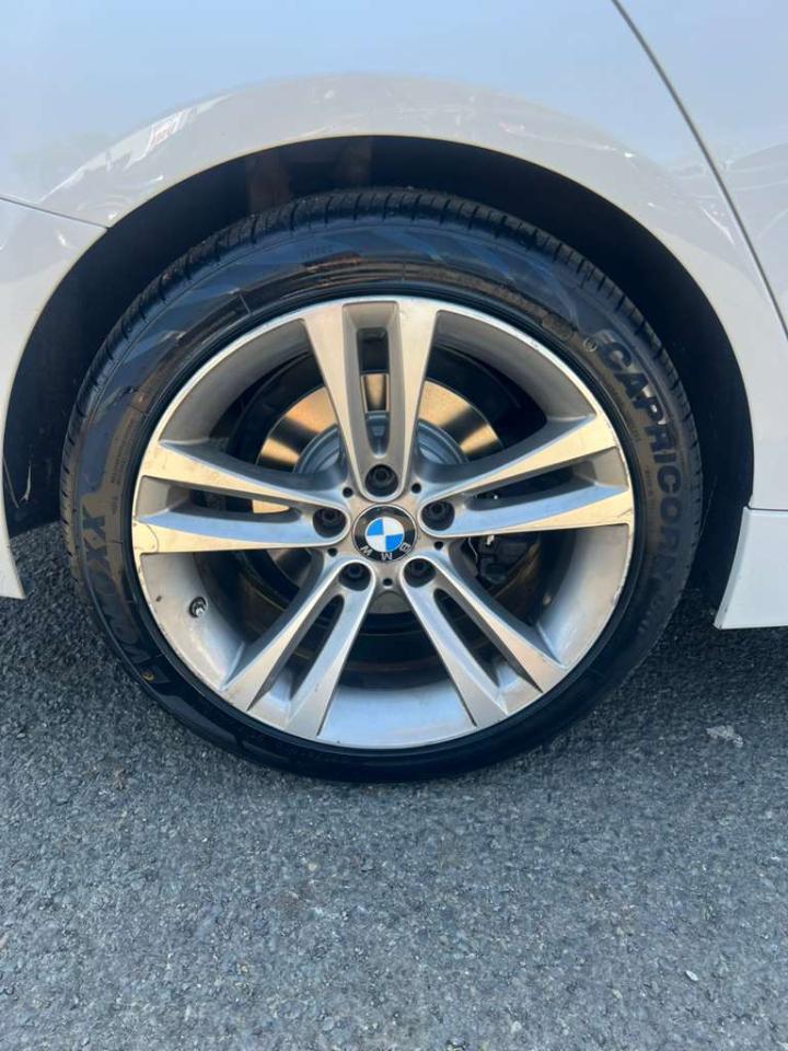 BMW 3-Series 330i SULEV Sedan 2017