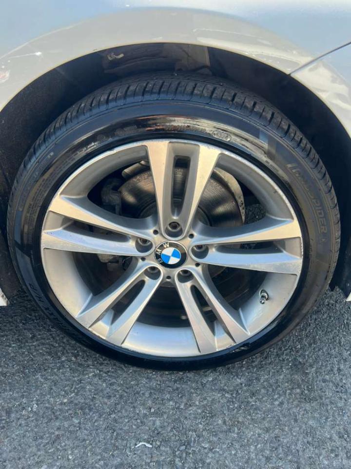 BMW 3-Series 330i SULEV Sedan 2017