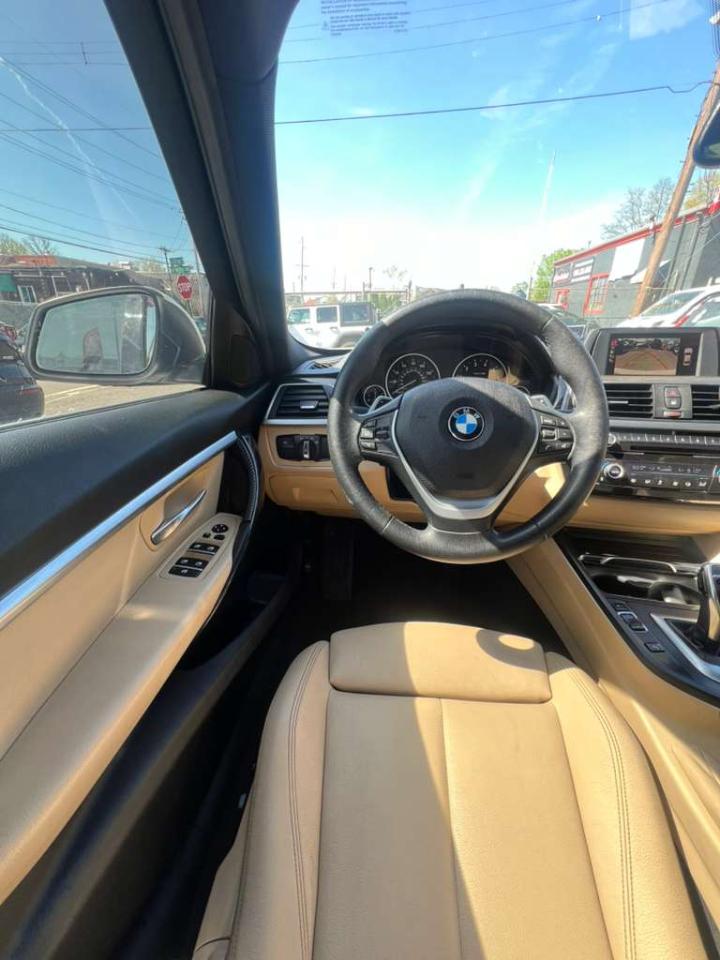 BMW 3-Series 330i SULEV Sedan 2017