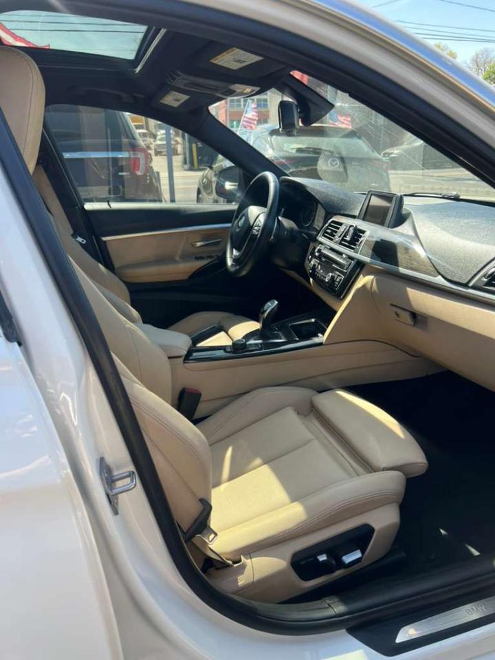 BMW 3-Series 330i SULEV Sedan 2017