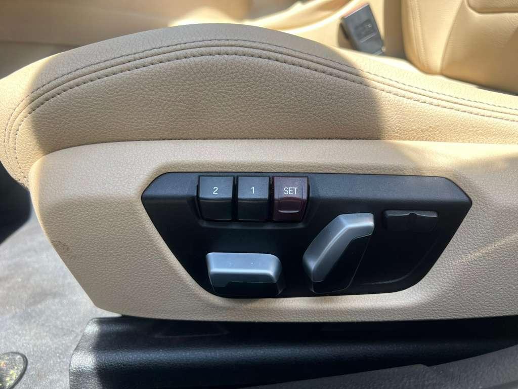 BMW 3-Series 330i SULEV Sedan 2017