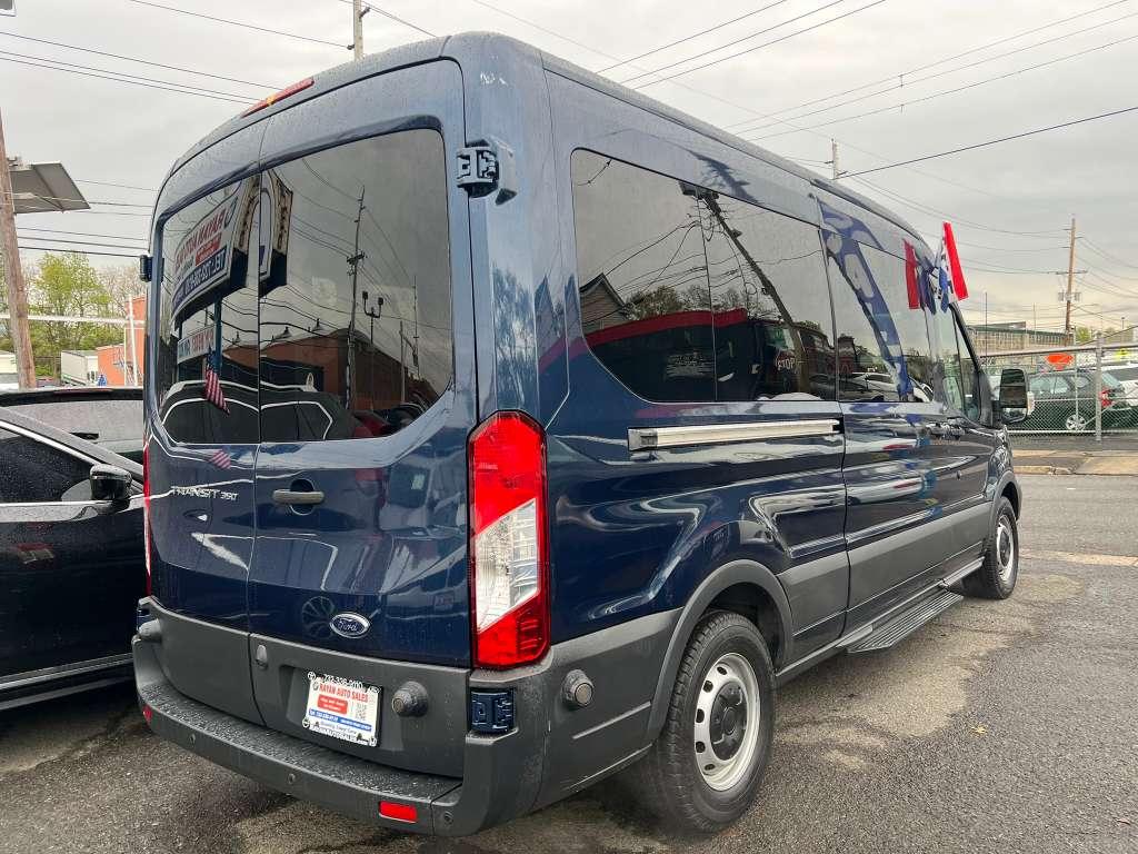 Ford Transit 350 Wagon Med. Roof XL w/Sliding Pass. 148-in. WB 2016