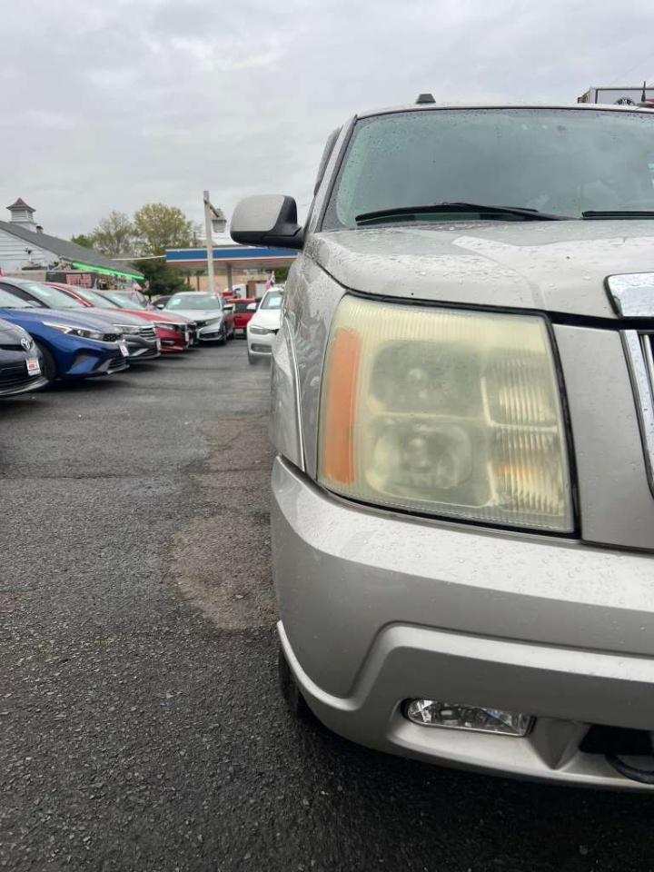 Cadillac Escalade AWD 2004