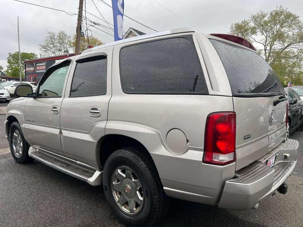 Cadillac Escalade AWD 2004