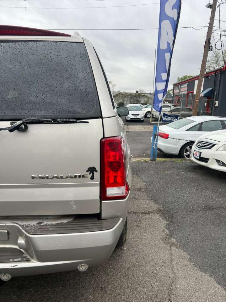 Cadillac Escalade AWD 2004