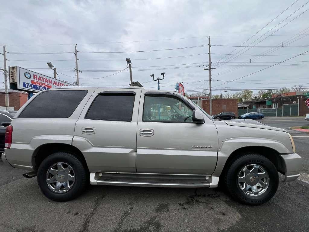 Cadillac Escalade AWD 2004