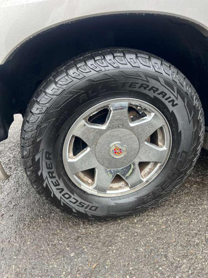 Cadillac Escalade AWD 2004