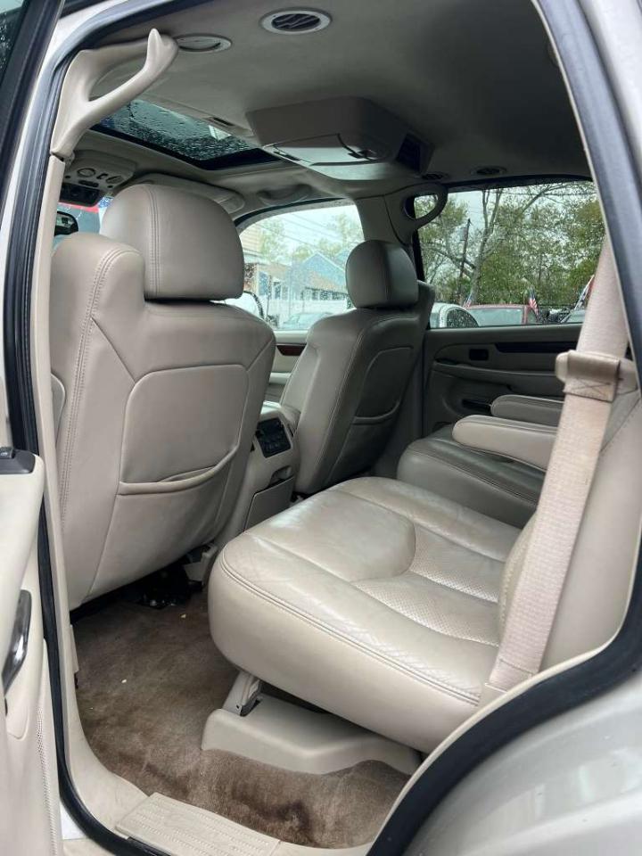 Cadillac Escalade AWD 2004