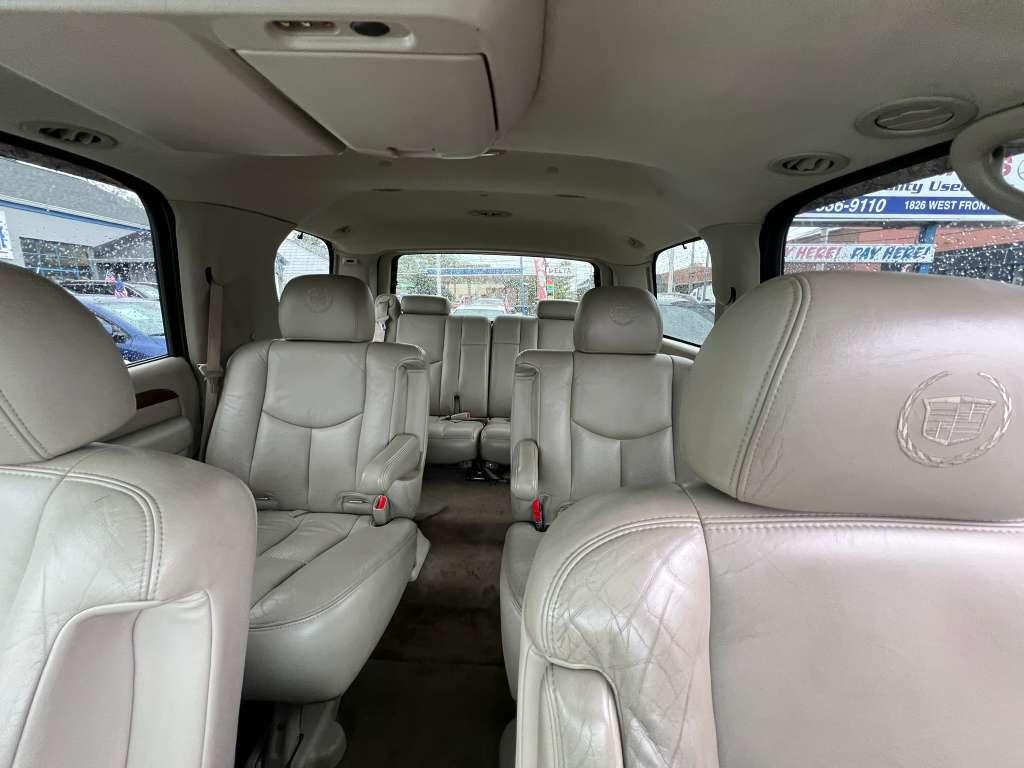 Cadillac Escalade AWD 2004