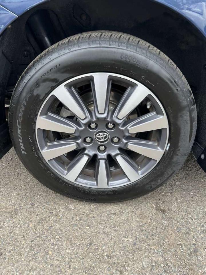 Toyota Sienna XLE 7-Passenger AWD 2020