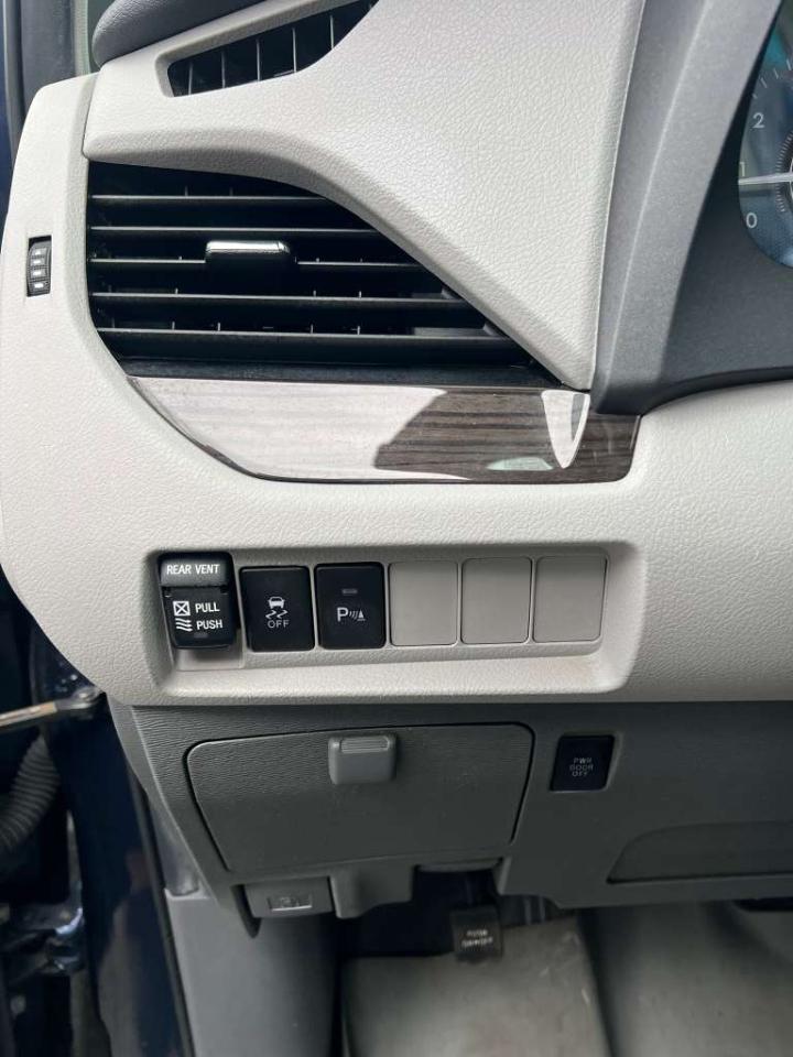 Toyota Sienna XLE 7-Passenger AWD 2020