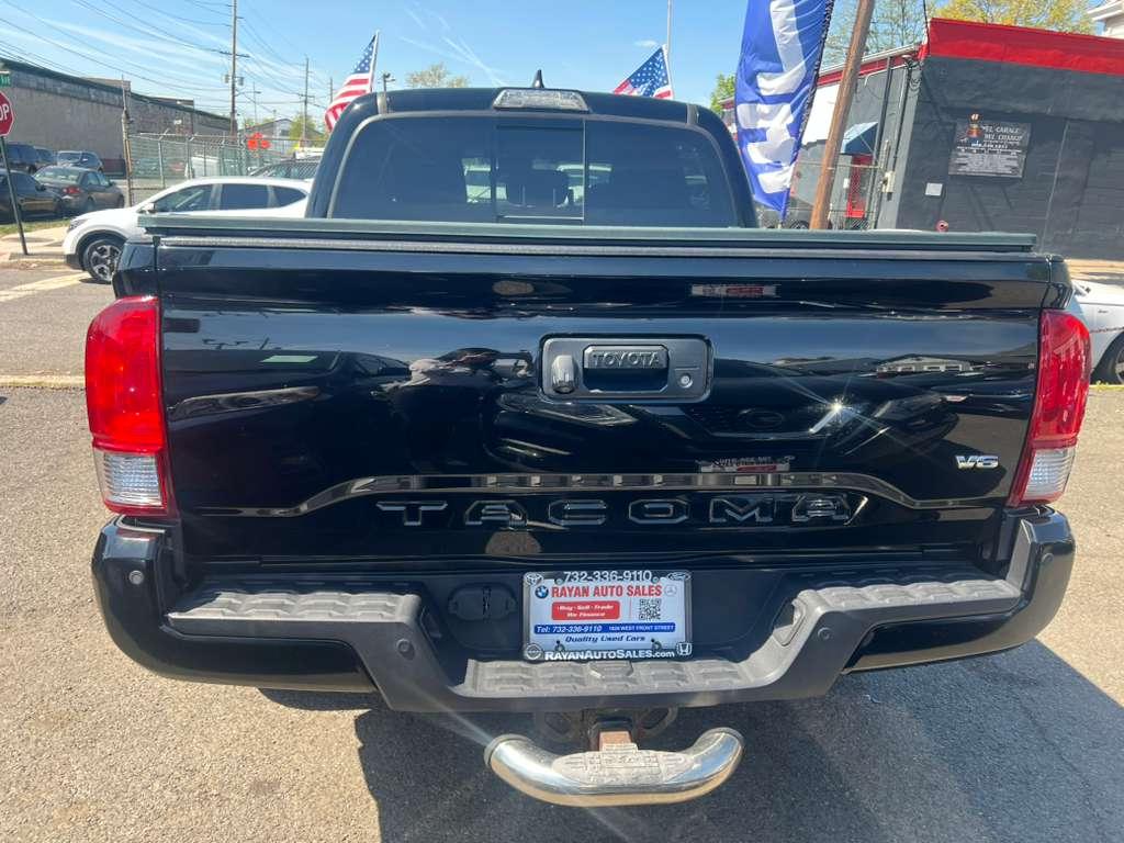 Toyota Tacoma TRD Sport Double Cab V6 2017