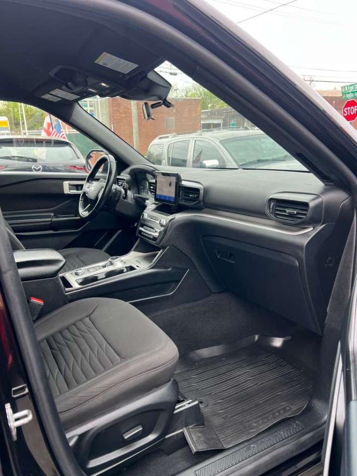 Ford Explorer XLT AWD 2020