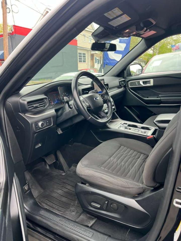 Ford Explorer XLT AWD 2020