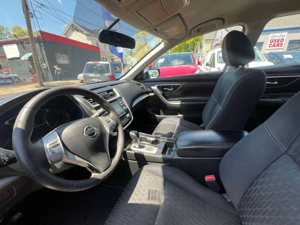 Nissan Altima 2.5 SV 2018