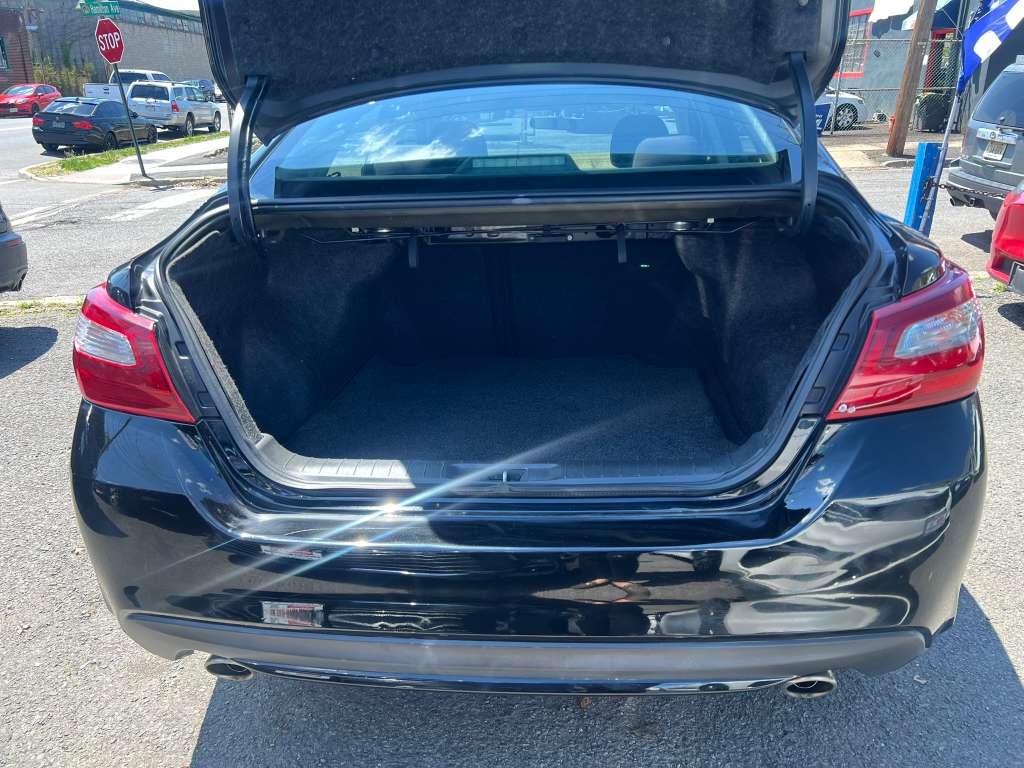 Nissan Altima 2.5 SV 2018