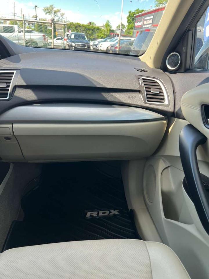 Acura RDX 6-Spd AT AWD w/Advance Package 2016