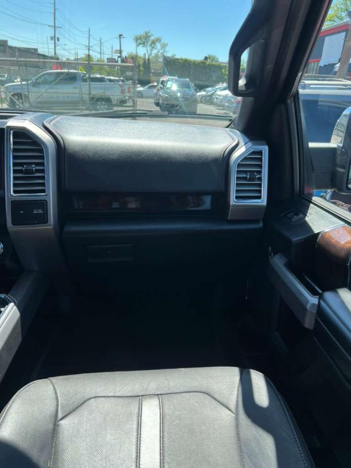 Ford F-150 Platinum 4WD SuperCrew 6.5' Box 2015