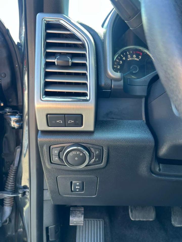 Ford F-150 Platinum 4WD SuperCrew 6.5' Box 2015