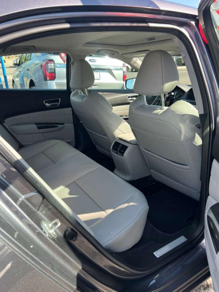 Acura TLX Base 3.5L SH-AWD 2018