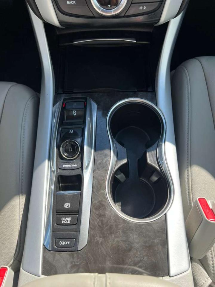 Acura TLX Base 3.5L SH-AWD 2018
