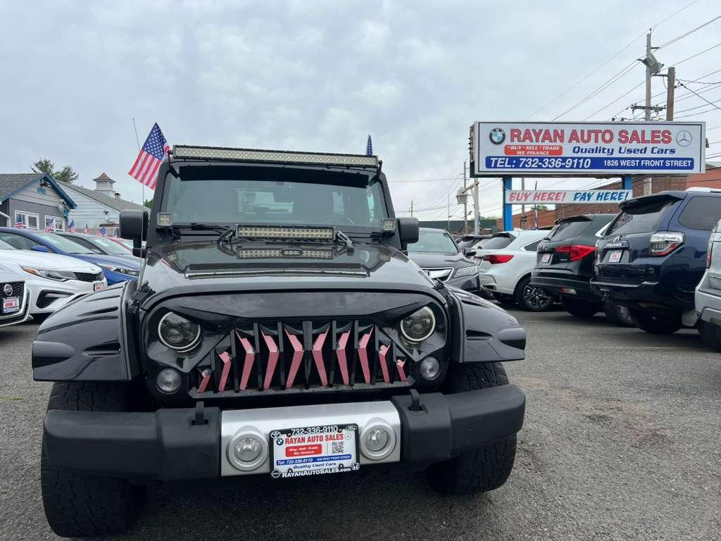 Jeep Wrangler Unlimited Sahara 4WD 2014
