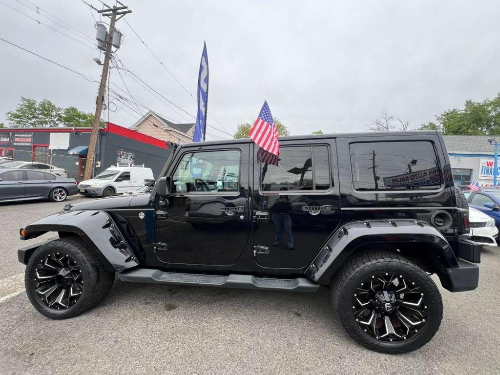 Jeep Wrangler Unlimited Sahara 4WD 2014
