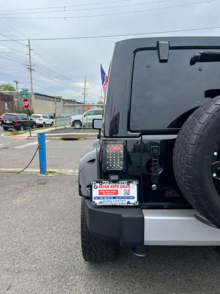 Jeep Wrangler Unlimited Sahara 4WD 2014