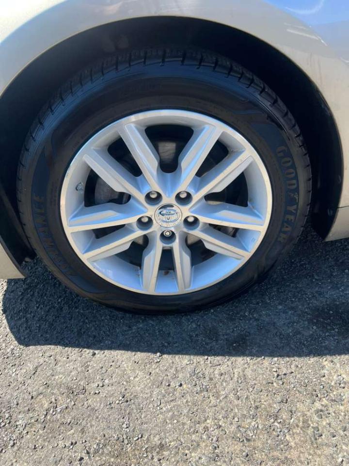 Toyota Avalon XLE 2015