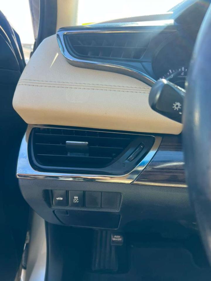 Toyota Avalon XLE 2015